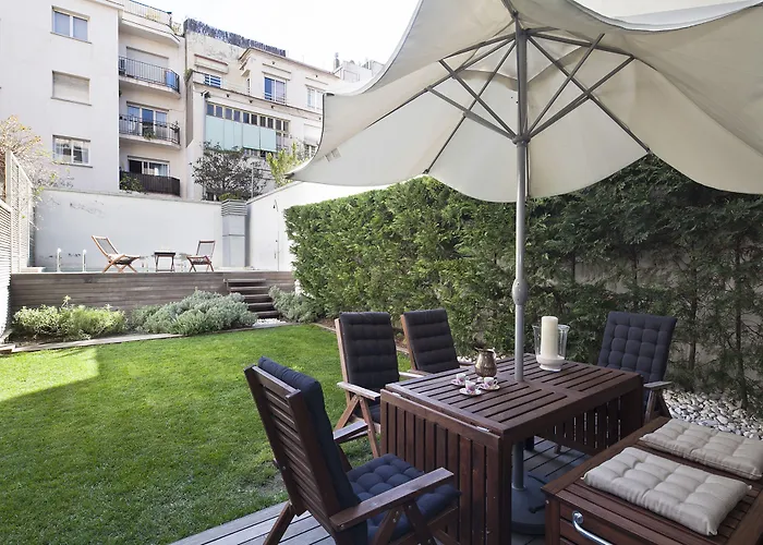 My Space Private Pool Garden * Barcelona
