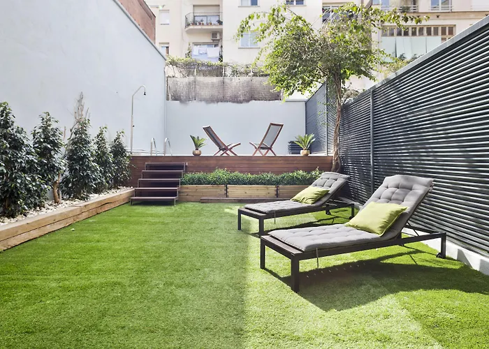 Lägenhet My Space Private Pool Garden Barcelona